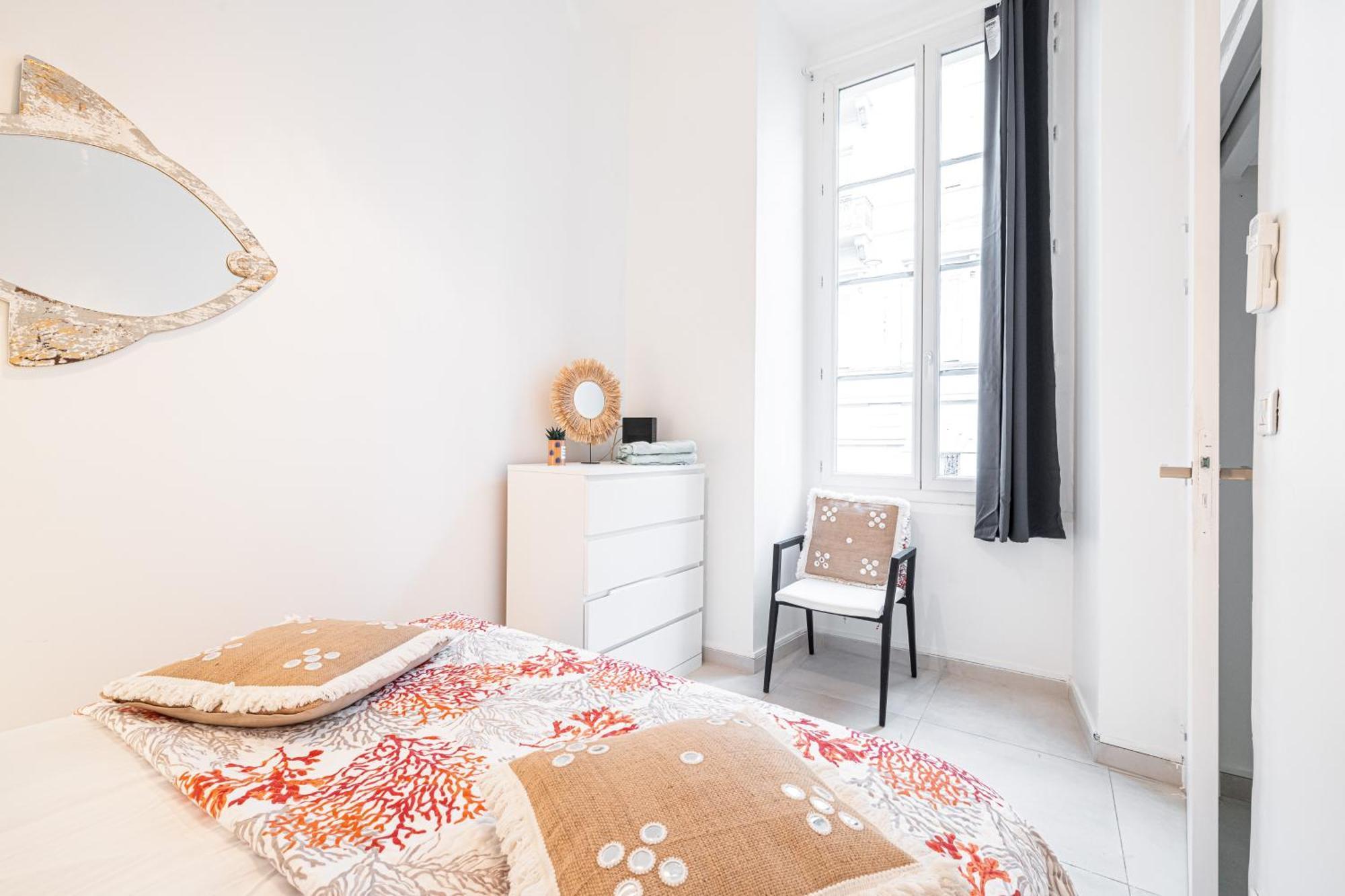 La Petite Chaise Bleue 尼斯 外观 照片